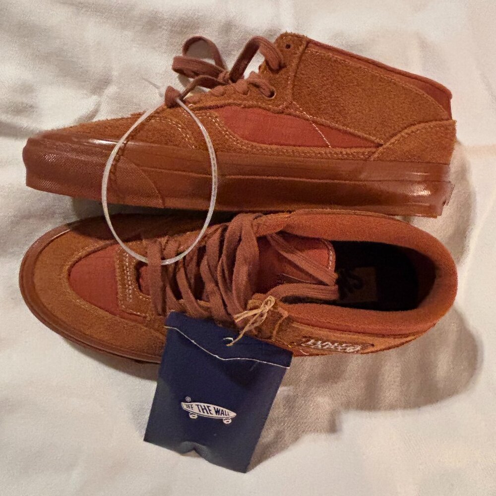 VANS Premium Half Cab Suede Shoe